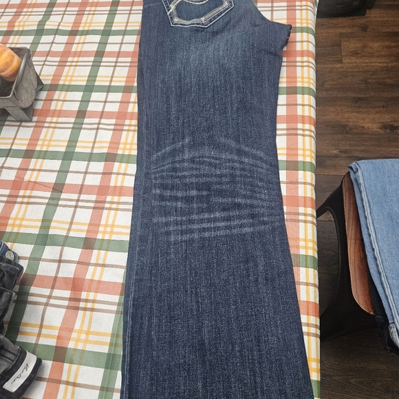 Ariat 31 Short. - Picture 4 of 5